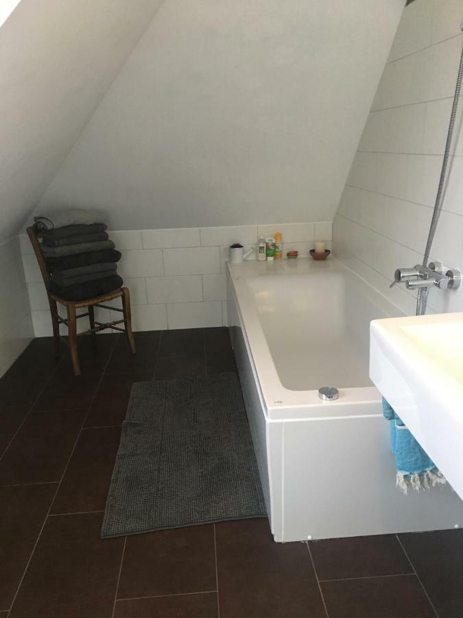 Helle Und Ruhige Dachgeschosswohnung München Eksteriør billede
