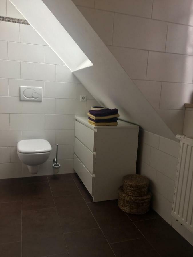 Helle Und Ruhige Dachgeschosswohnung München Eksteriør billede